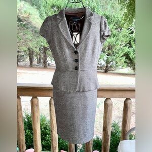 New Banana Republic Gray Jacket & Skirt 2pc Suit Set Women’s Size 8-10